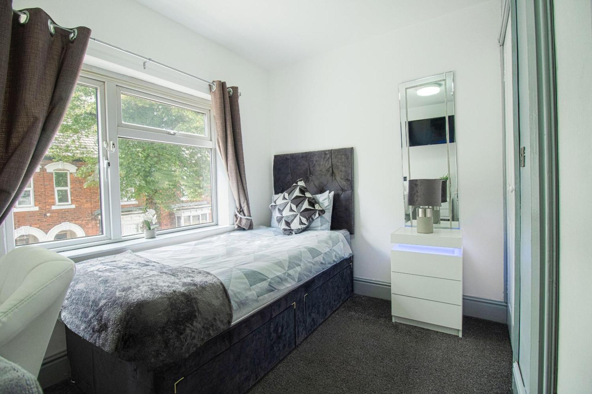 Oyo Hotel Clamart Сканторп Экстерьер фото